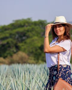 e02e9f54-284a-426f-9092-c49942b90c27