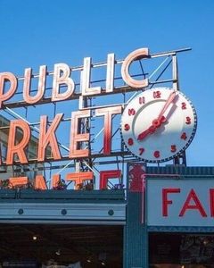 Pike place market Large