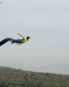 Bungee Jumping Large