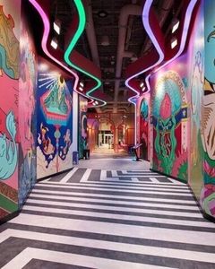 Unreal Meow Grapevine Large