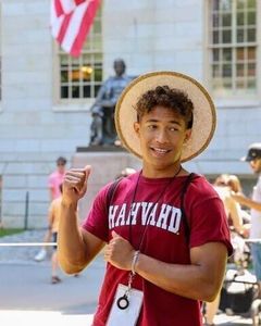 Harvard Uni Guide Large